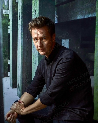 Edward norton 8x10 - photo, wm